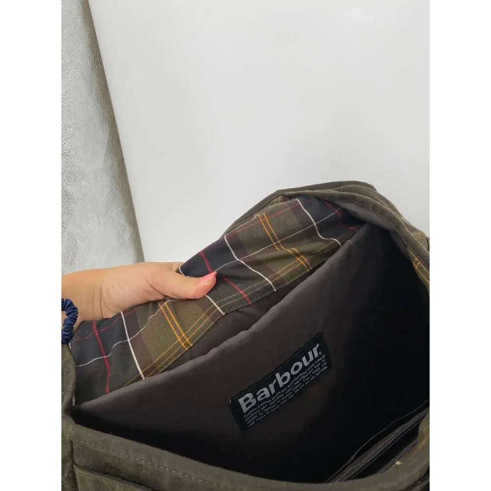 Barbour essential wax messenger bag